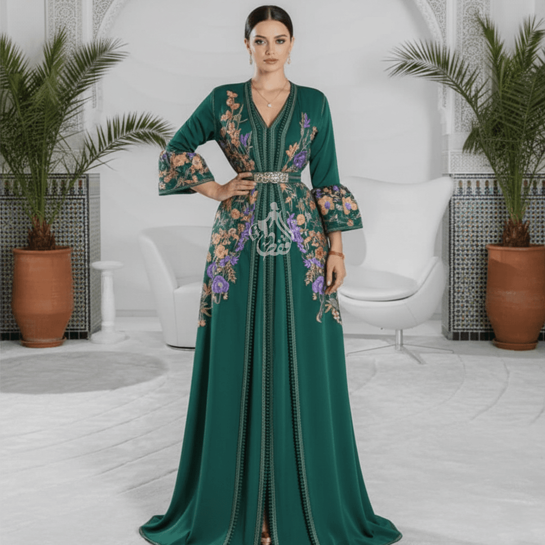 Caftan bleu pétrole velours et dentelle